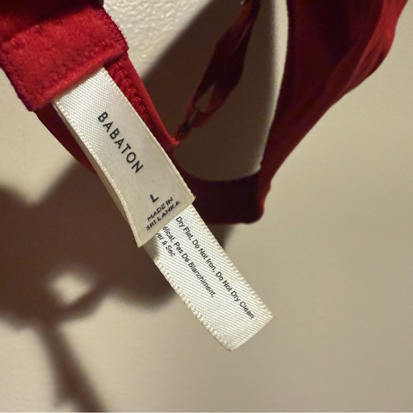 Babaton original contour Triangle Bralette Size large - Picture 4 of 7